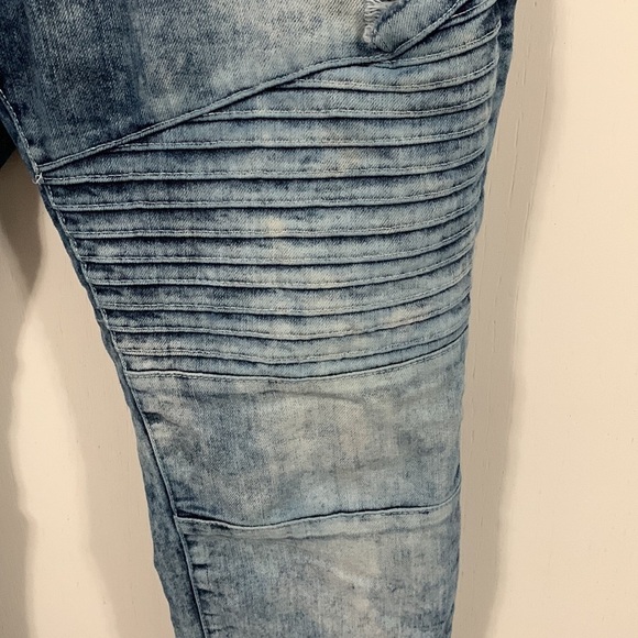 WT-02 Men’s Distressed jeans Sz 36 X 30, good condition some wear deep pockets - Picture 8 of 10